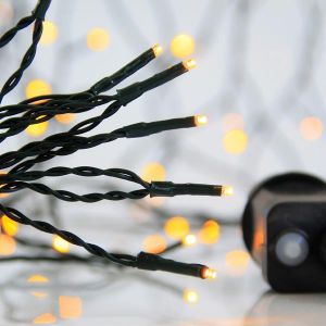 ΣΕΙΡΑ, 300 LED 3MM, 31V ΜΕΤΑΣΧΗΜΑΤΙΣΤΗ, 8 ΠΡΟΓΡΑΜΜΑΤΑ & ΜΝΗΜΗ, ΠΡΑΣΙΝΟ PVC ΚΑΛΩΔΙΟ, ΘΕΡΜΟ ΛΕΥΚΟ LED, ΑΝΑ 5CM, ΠΡΟΕΚΤΑΣΗ ΠΑΡΟΧΗΣ 