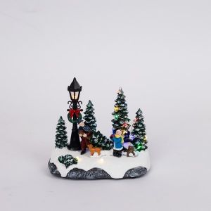 ΧΡΙΣΤΟΥΓΕΝΝΙΑΤΙΚΗ ΠΑΡΑΣΤΑΣΗ ΜΕ ΠΑΙΔΑΚΙΑ, ΔΕΝΤΡΑΚΙ ΚΑΙ ΣΚΥΛΑΚΙ, ΜΠΑΤΑΡΙΑΣ, 16x9.5x14cm